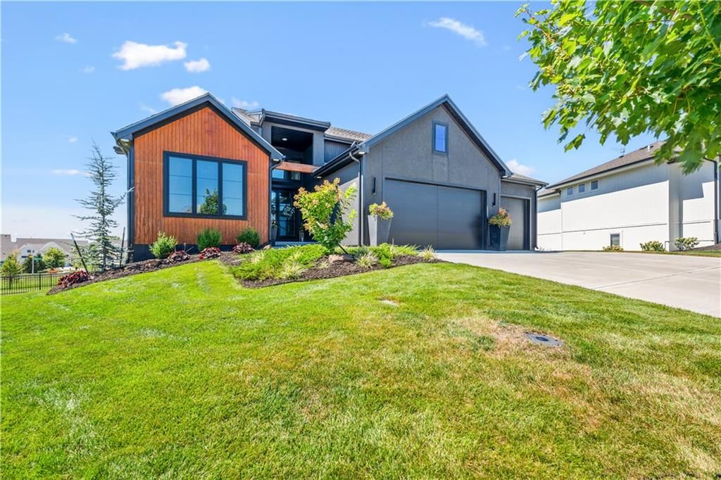 17420 Crystal Street — photo 34