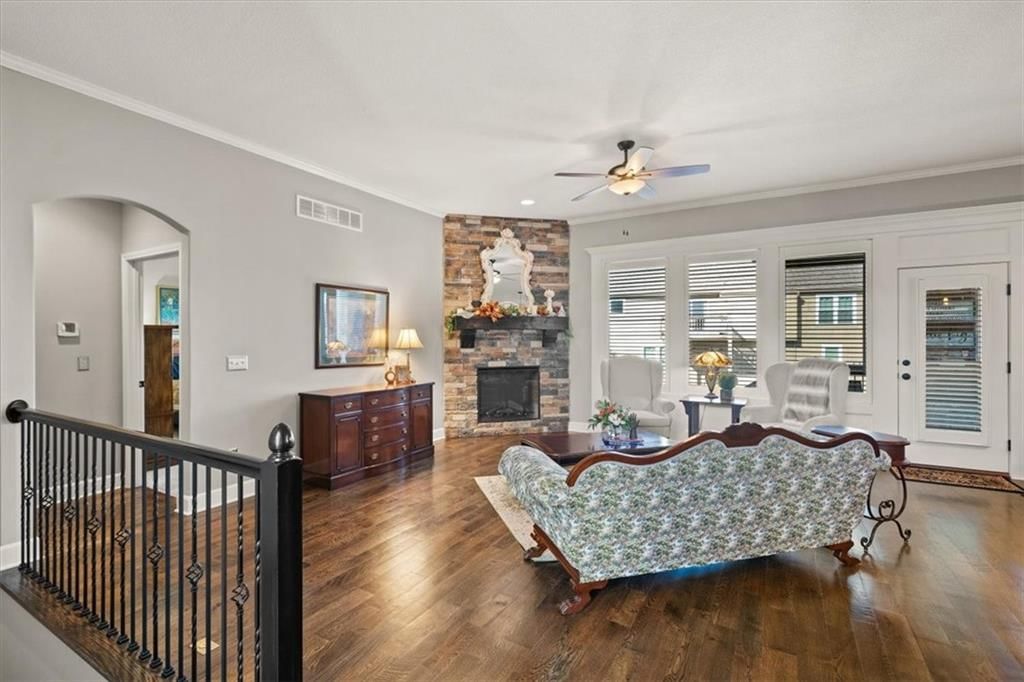 19372 W 210TH Street — photo 3