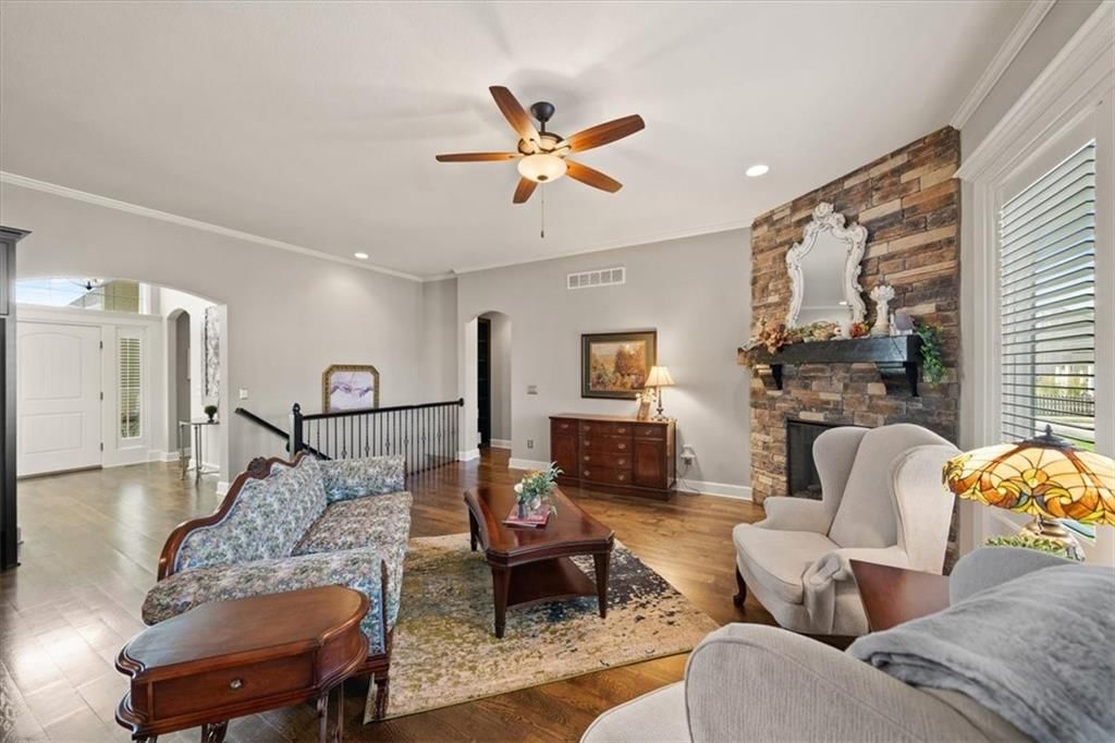 19372 W 210TH Street — photo 5