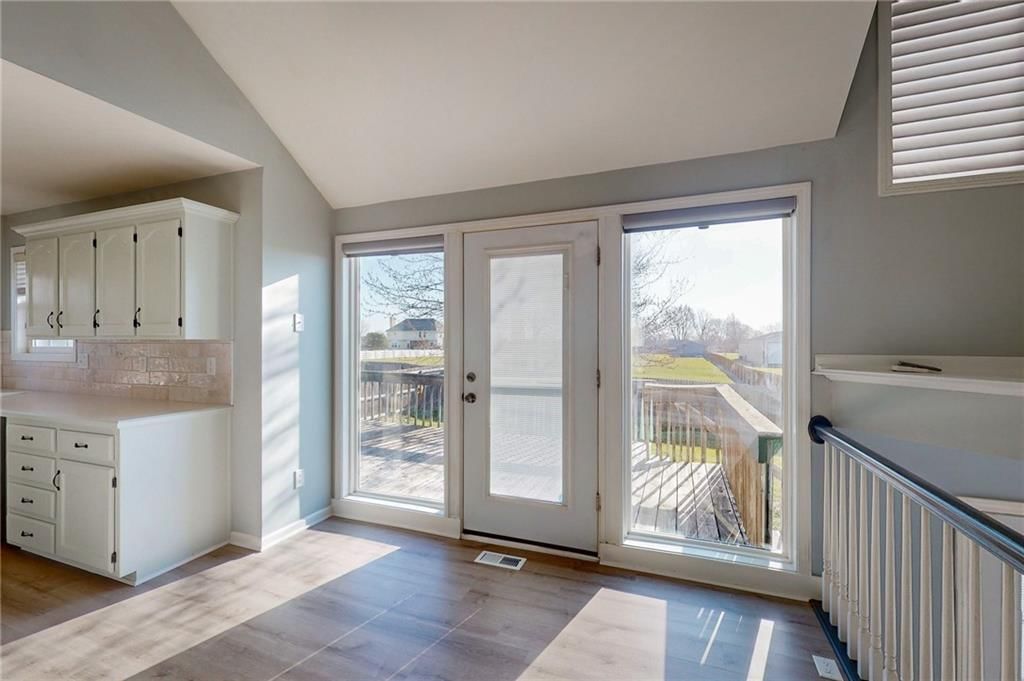 1103 S Huntington Drive — photo 19