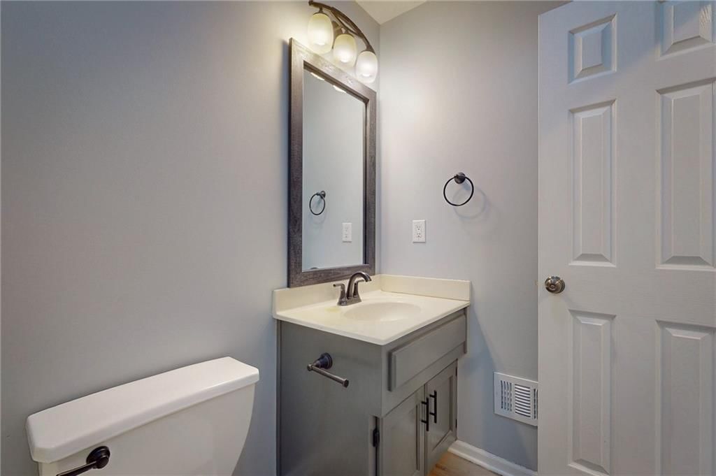 1103 S Huntington Drive — photo 25