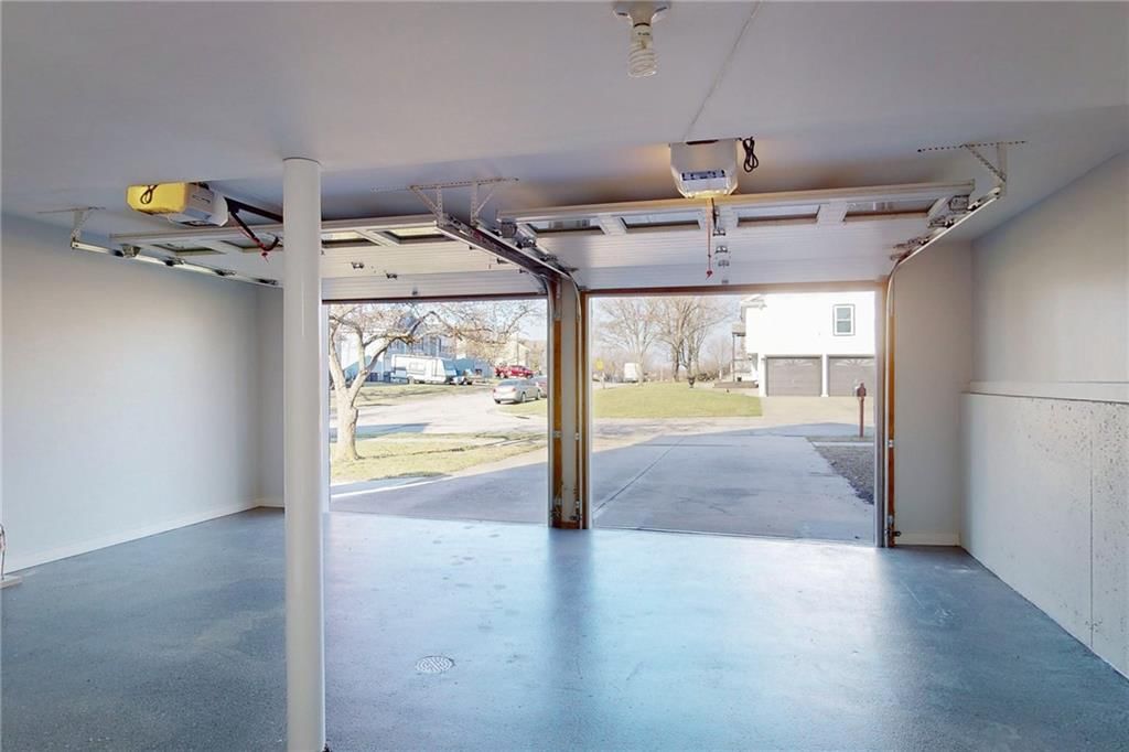 1103 S Huntington Drive — photo 42