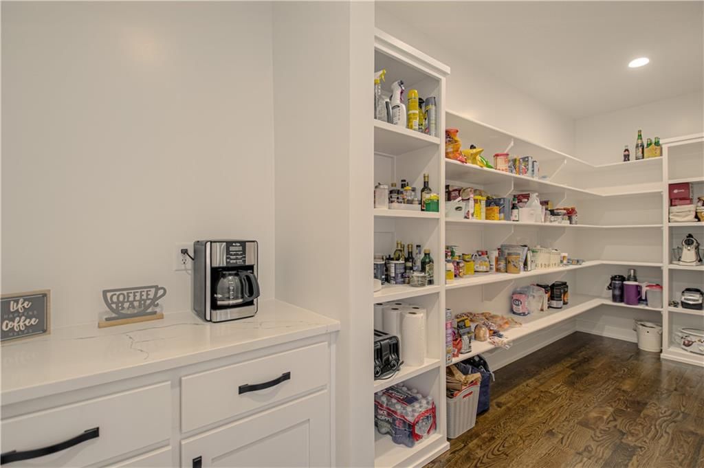 13504 Oakridge Drive — photo 12