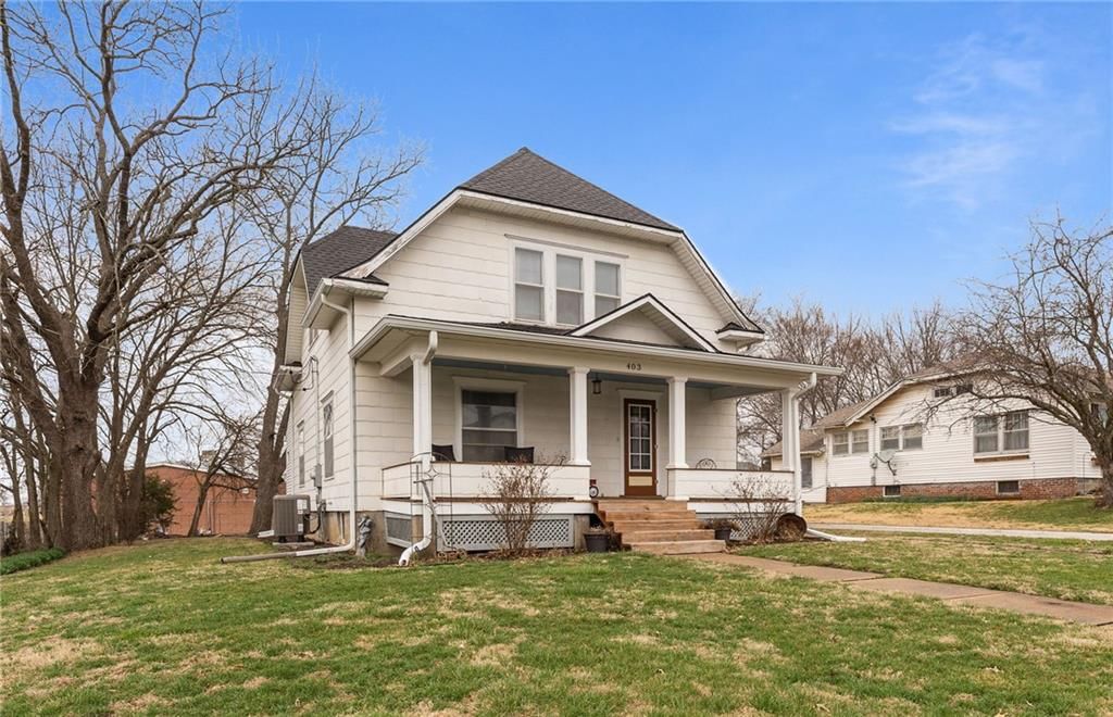 403 N Wooden Avenue — photo 3