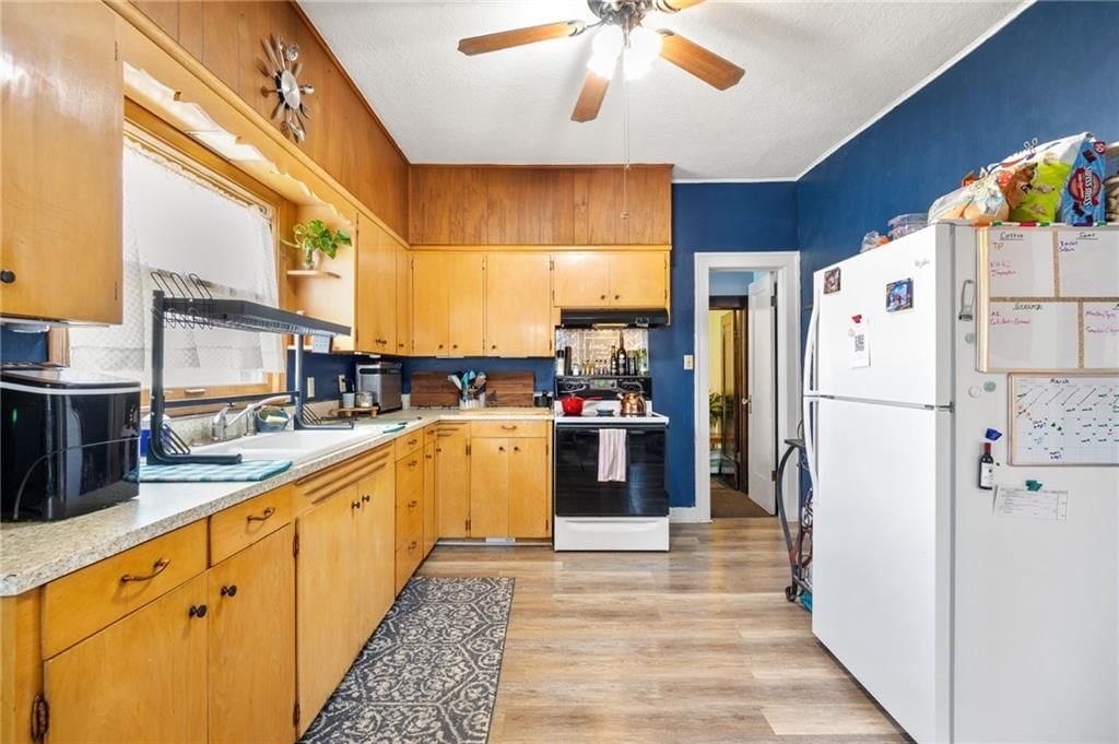 403 N Wooden Avenue — photo 12
