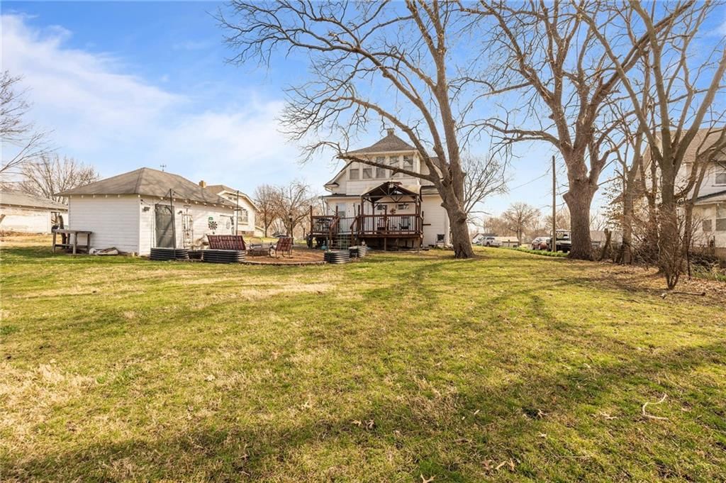 403 N Wooden Avenue — photo 37