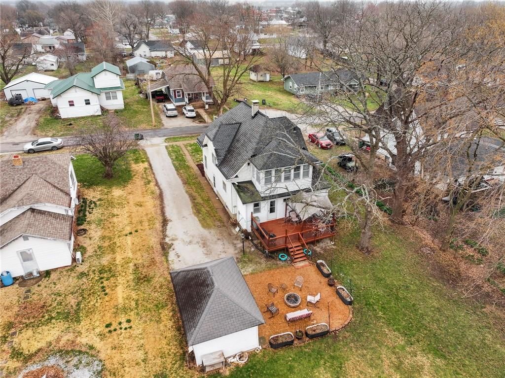 403 N Wooden Avenue — photo 40
