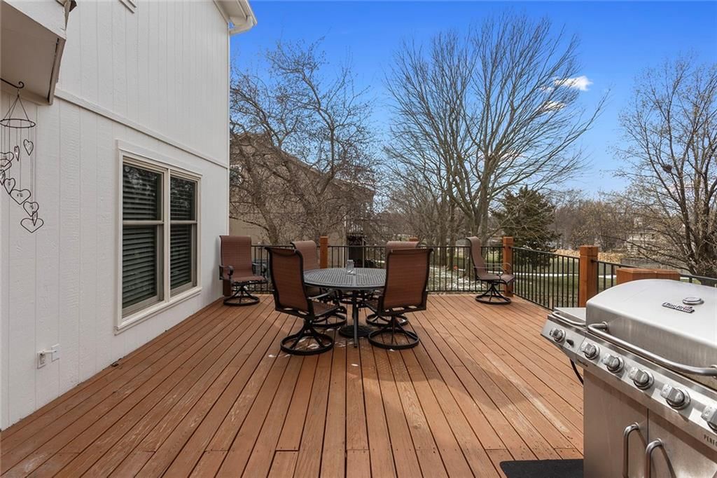 10014 N Highland Terrace — photo 8