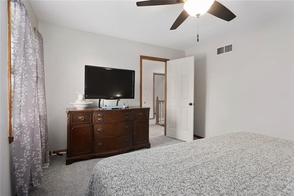 10014 N Highland Terrace — photo 19
