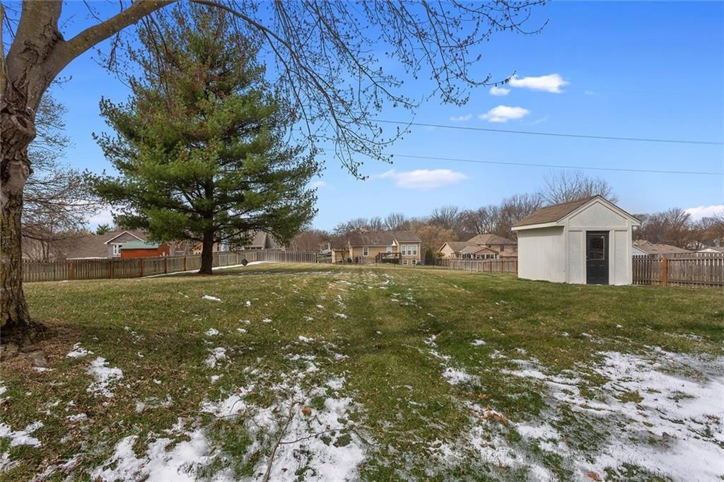 10014 N Highland Terrace — photo 37
