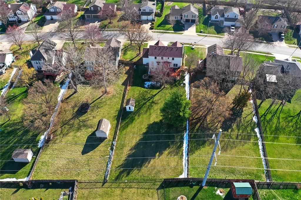 10014 N Highland Terrace — photo 42