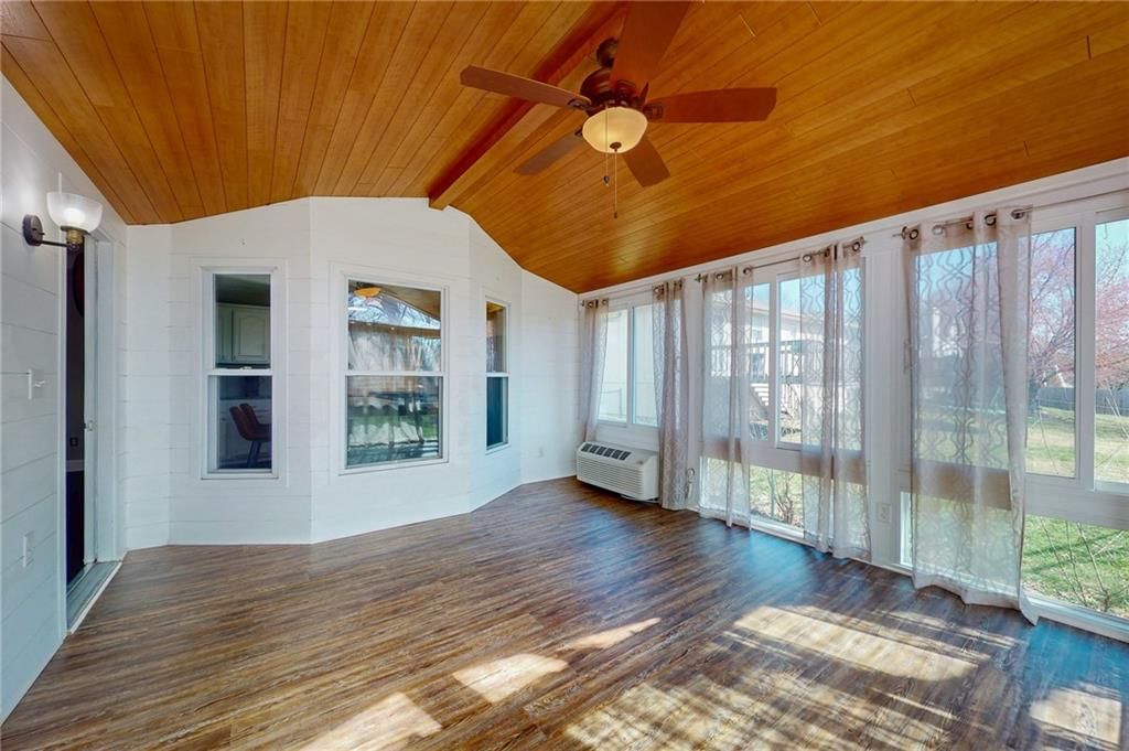 1905 NE Dill Drive — photo 24