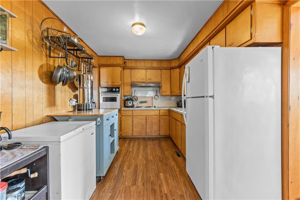 628 Maple Street — photo 11