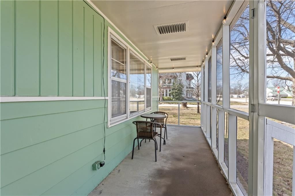 628 Maple Street — photo 26