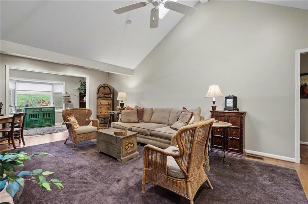 4712 Balmoral Drive — photo 6
