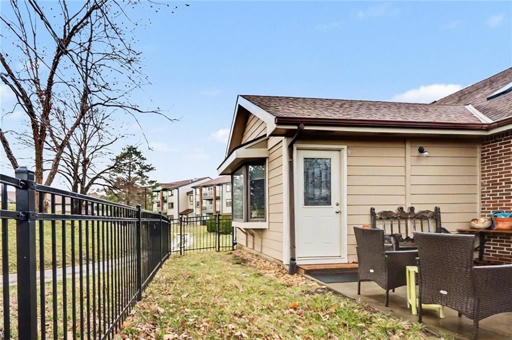 4712 Balmoral Drive — photo 37