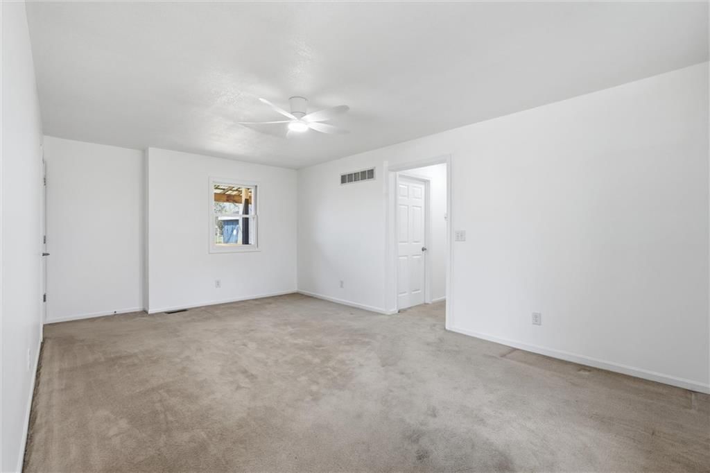 4400 E 137th Street — photo 12