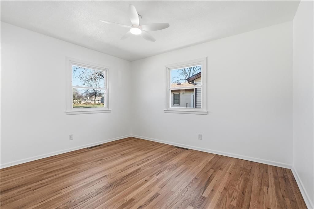 4400 E 137th Street — photo 16