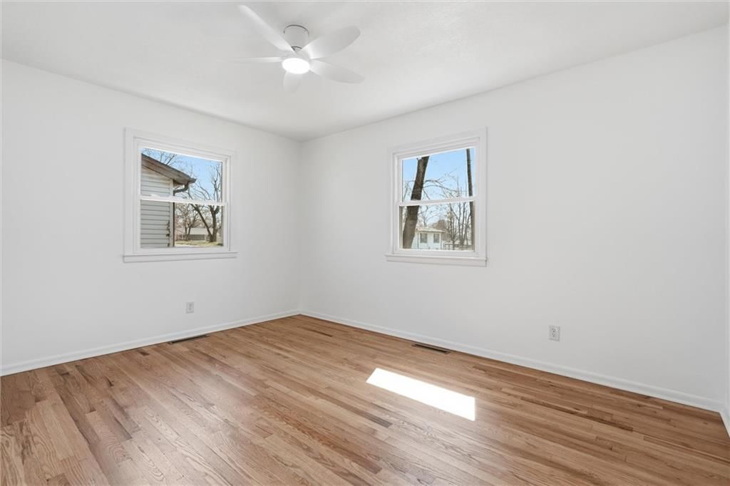 4400 E 137th Street — photo 19
