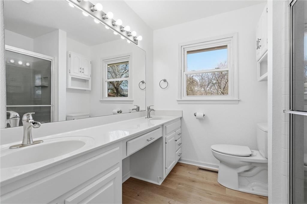 4400 E 137th Street — photo 20