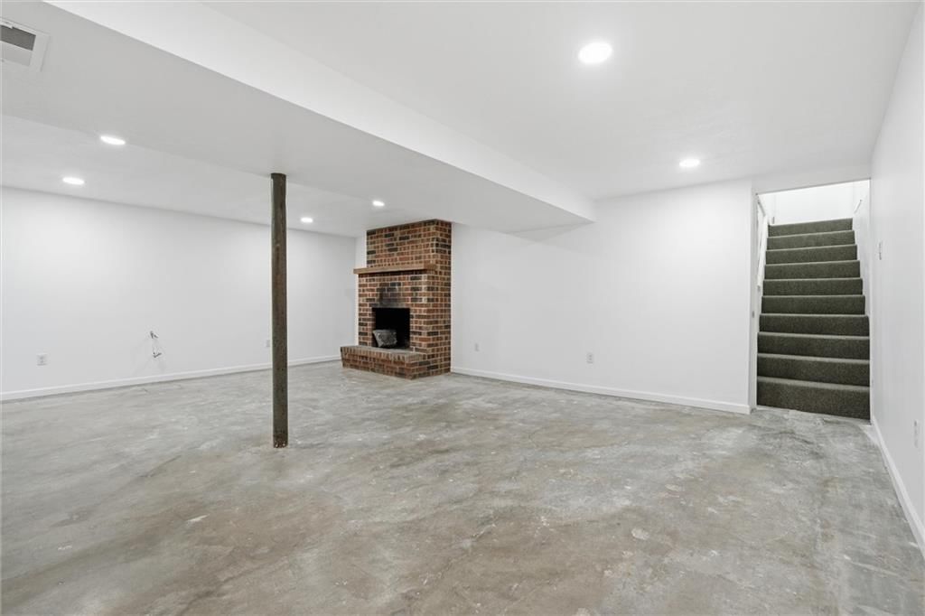 4400 E 137th Street — photo 25