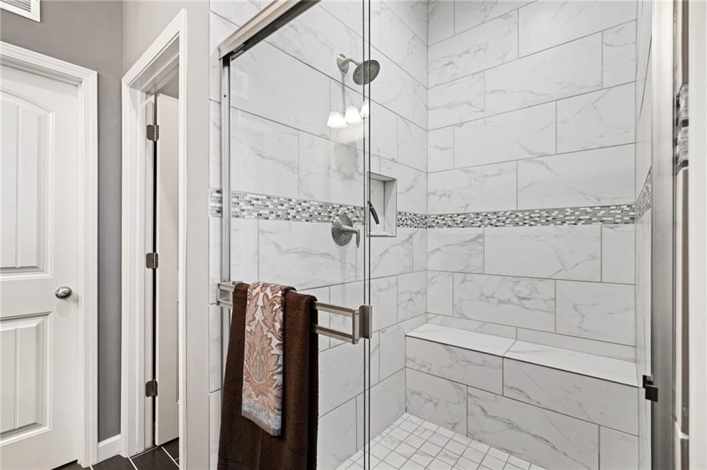18506 W 194th Terrace — photo 32