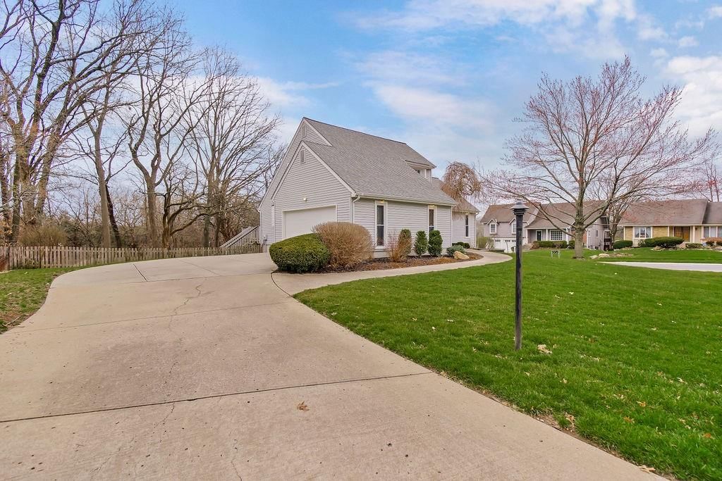 11827 Rosehill Road — photo 35