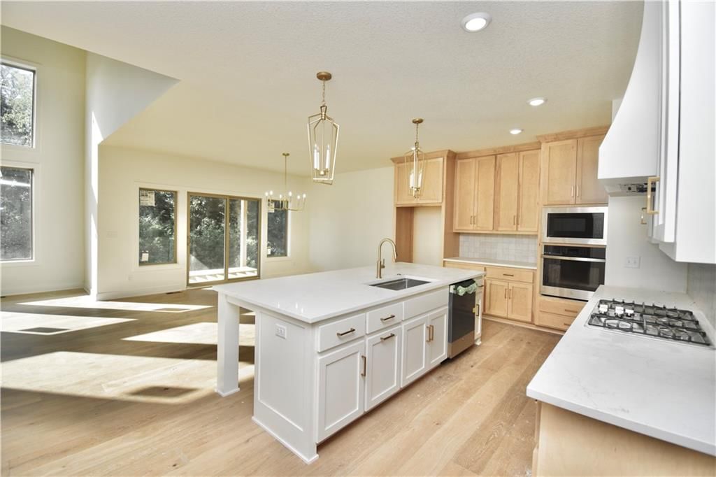 7636 N Booth Avenue — photo 5