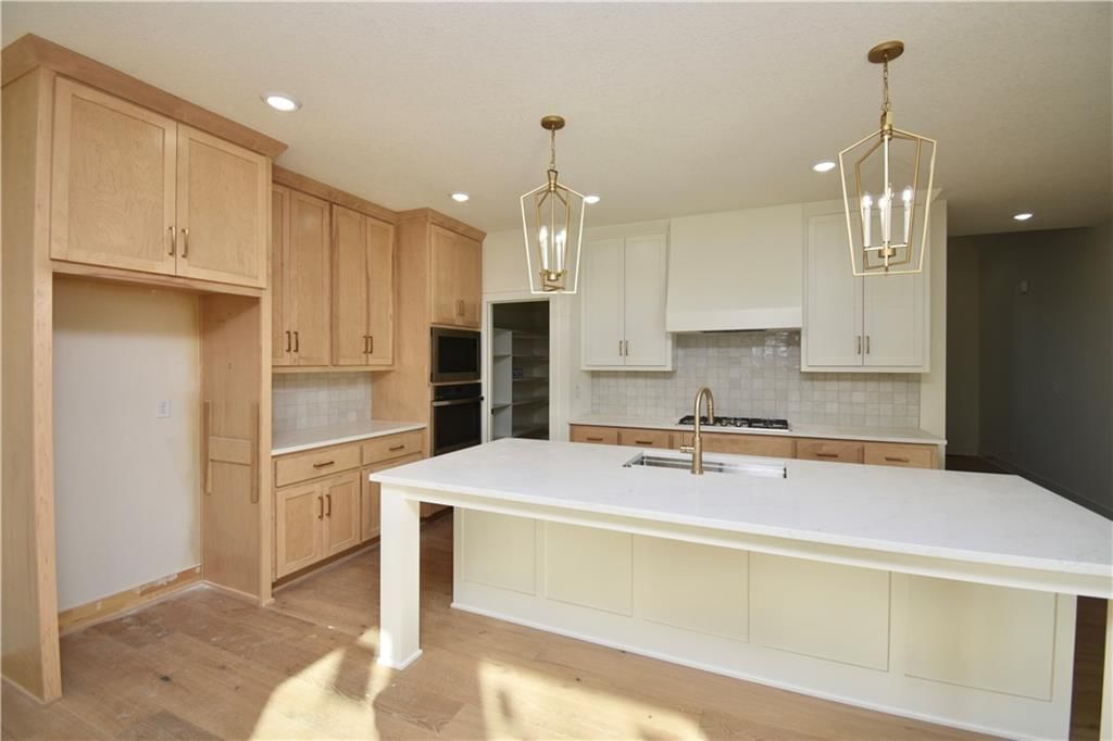 7636 N Booth Avenue — photo 8