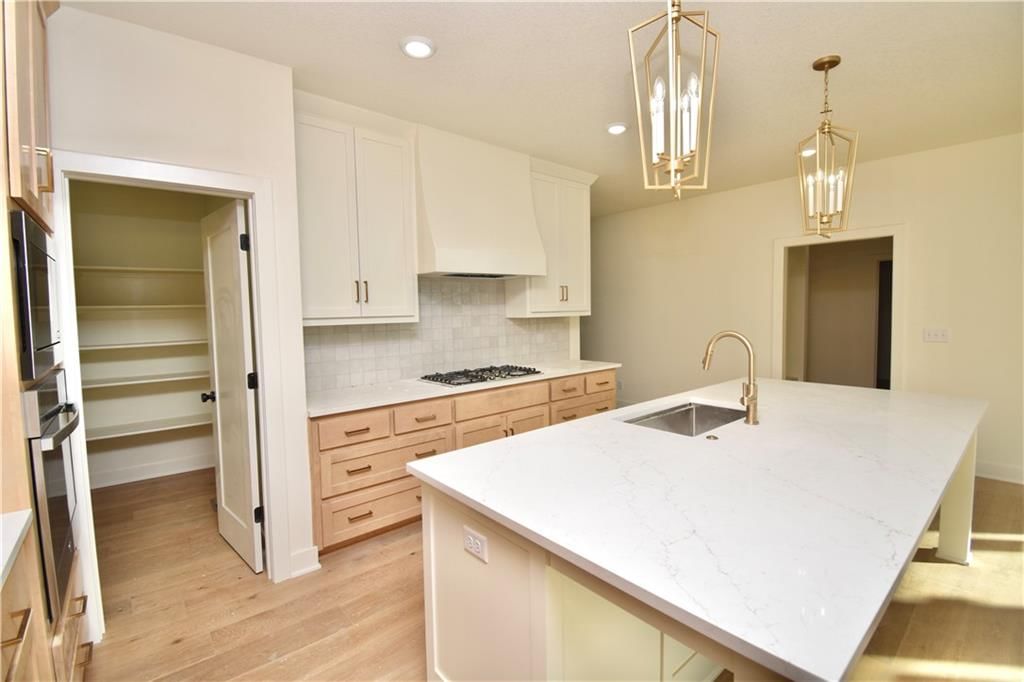 7636 N Booth Avenue — photo 9