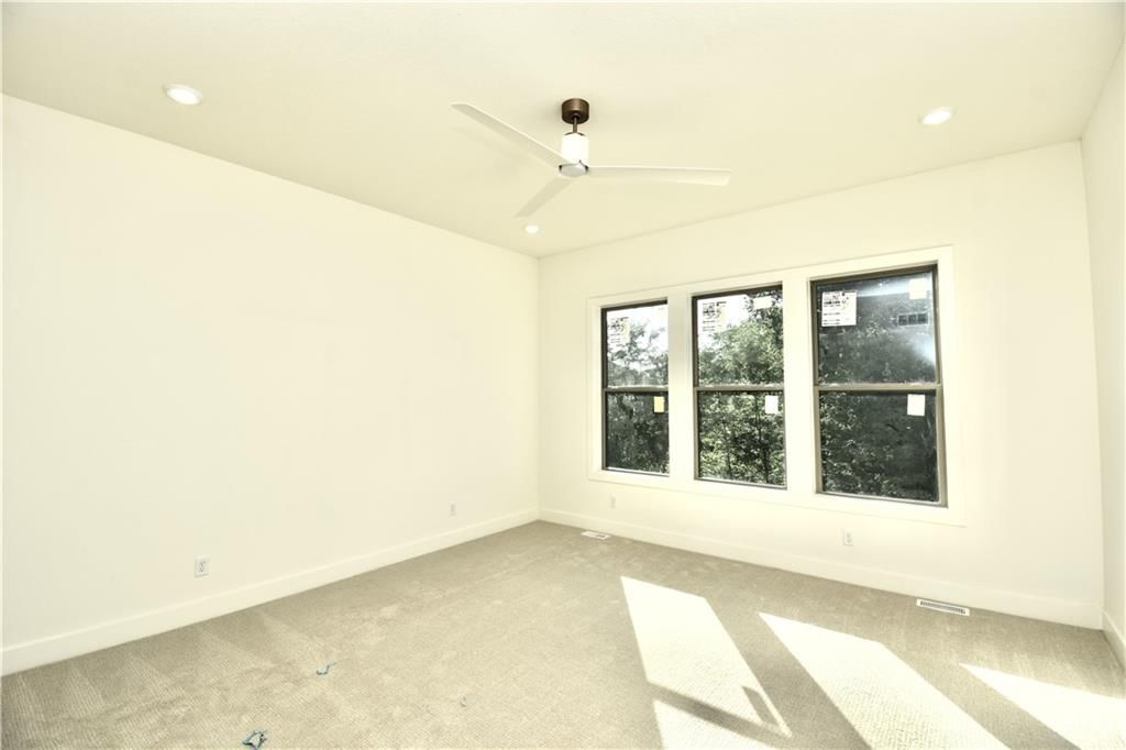 7636 N Booth Avenue — photo 18