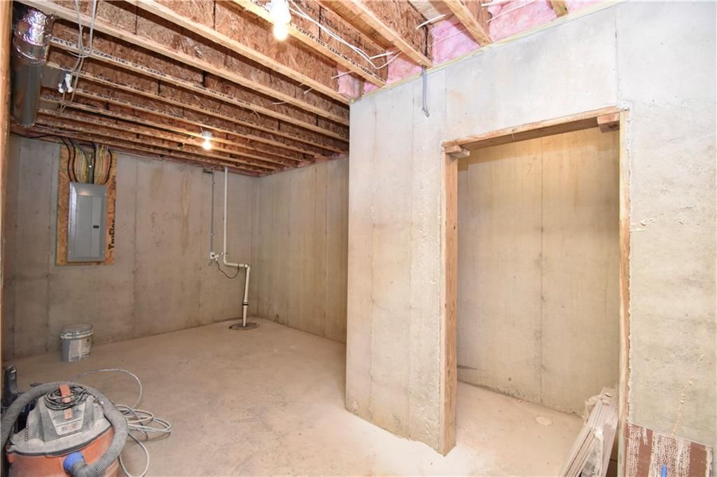 7636 N Booth Avenue — photo 33