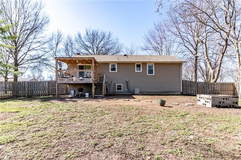 1127 NE 15th Road Road — photo 32