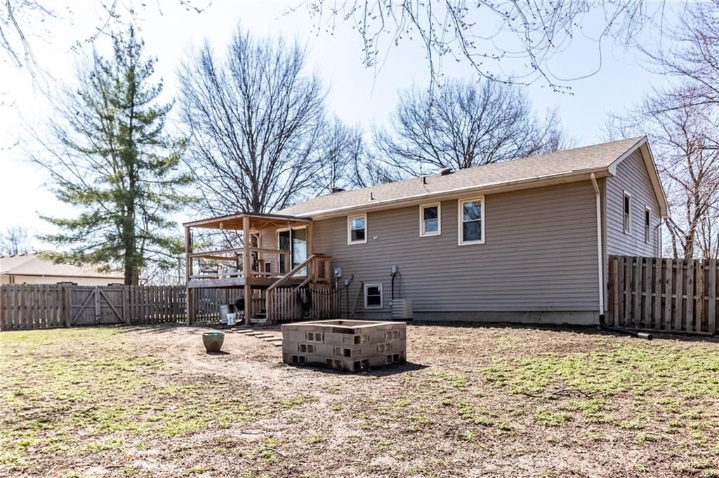 1127 NE 15th Road Road — photo 33