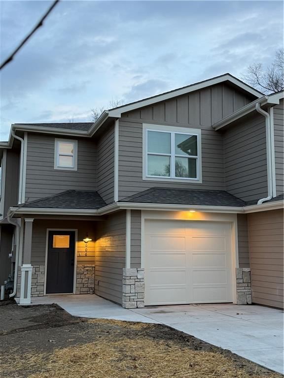 606 North Street, Lawrence, KS