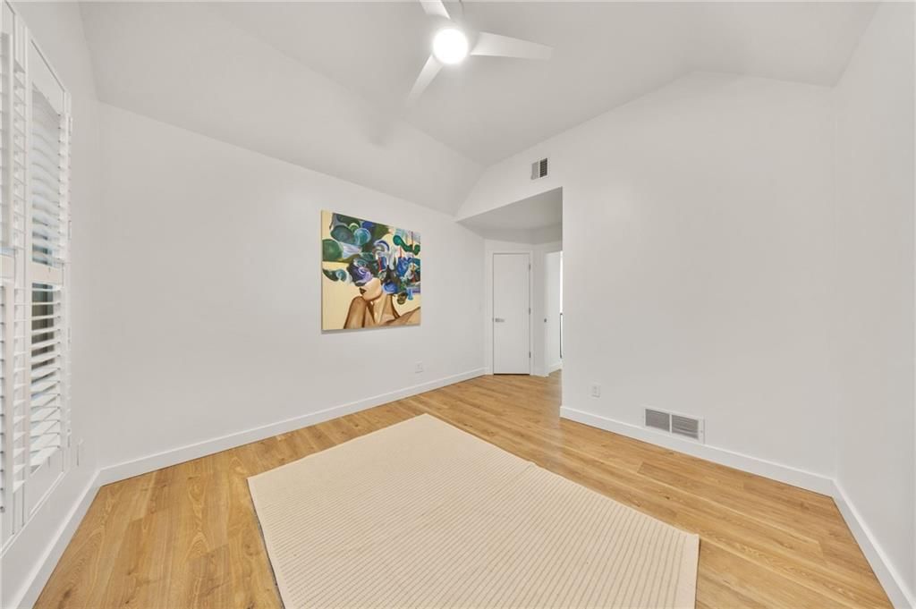 6134 N Amoret Avenue — photo 26