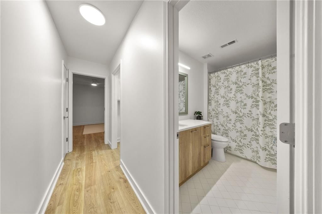 6134 N Amoret Avenue — photo 27