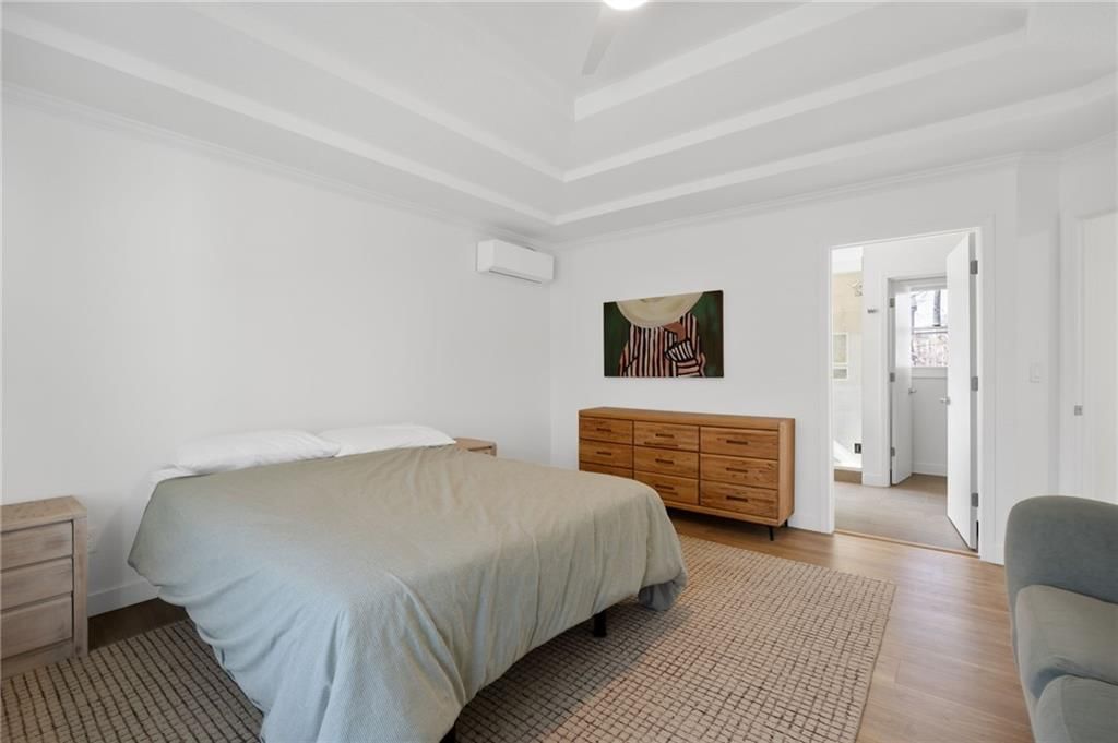 6134 N Amoret Avenue — photo 33