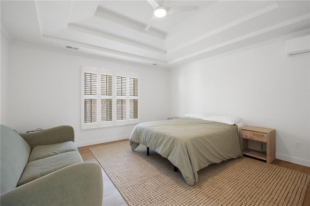 6134 N Amoret Avenue — photo 35