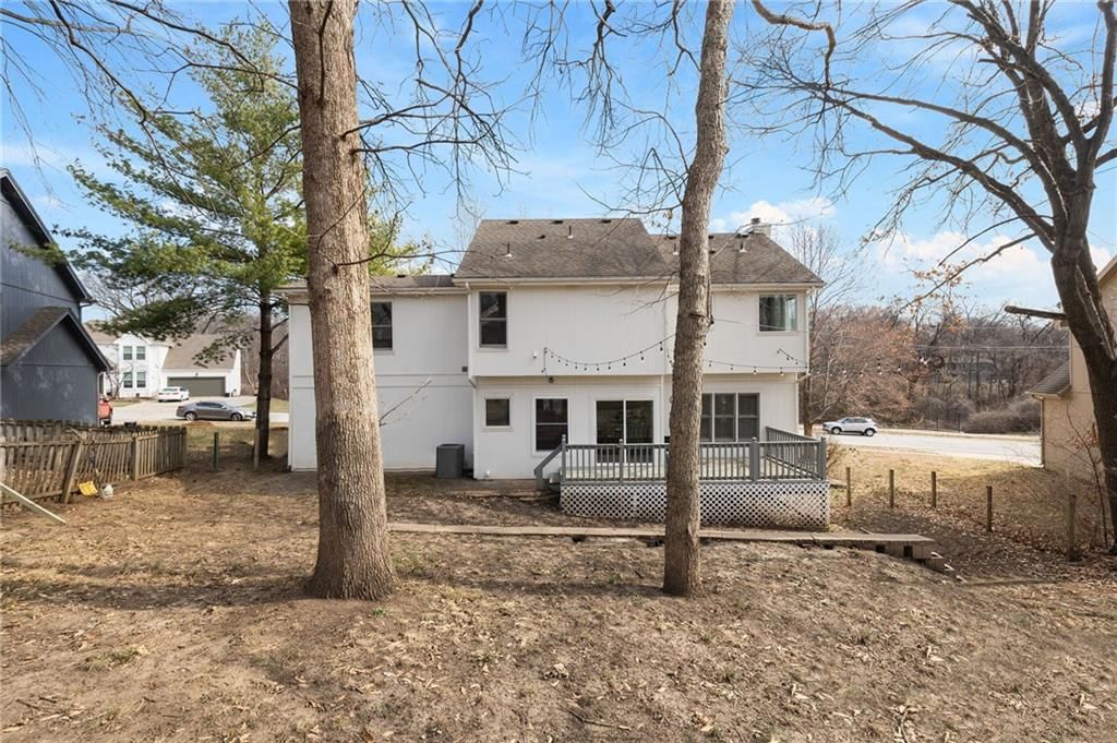 6134 N Amoret Avenue — photo 44
