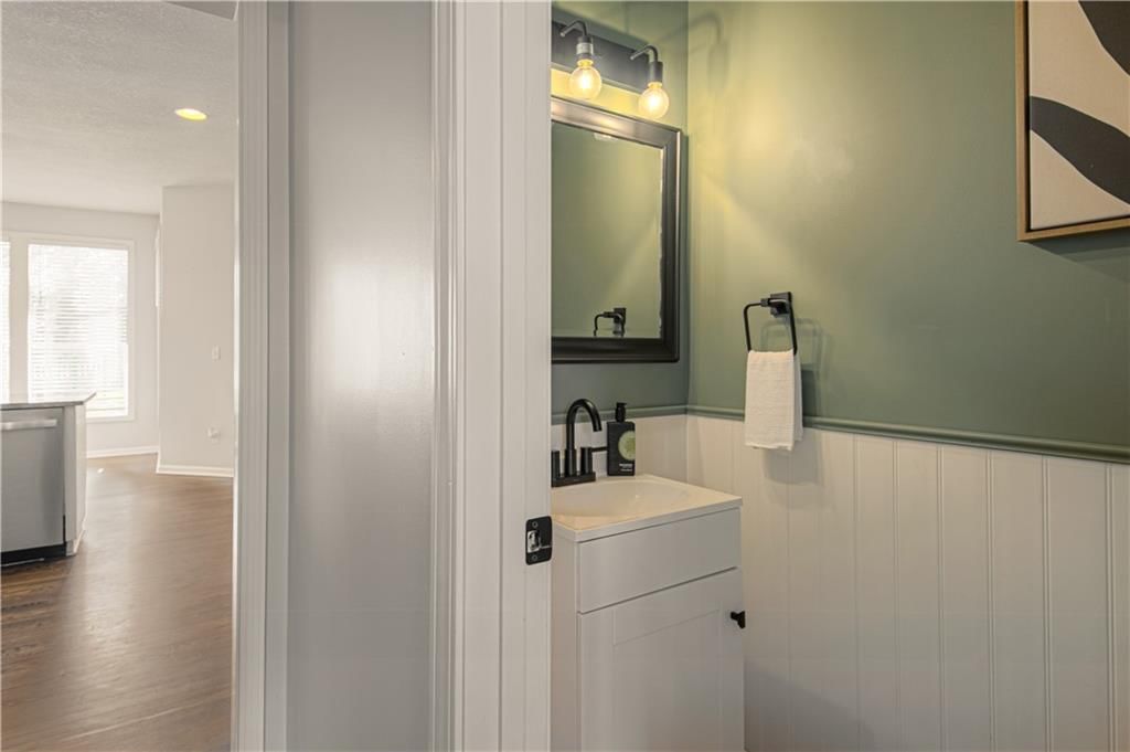 15729 Maple Street — photo 12