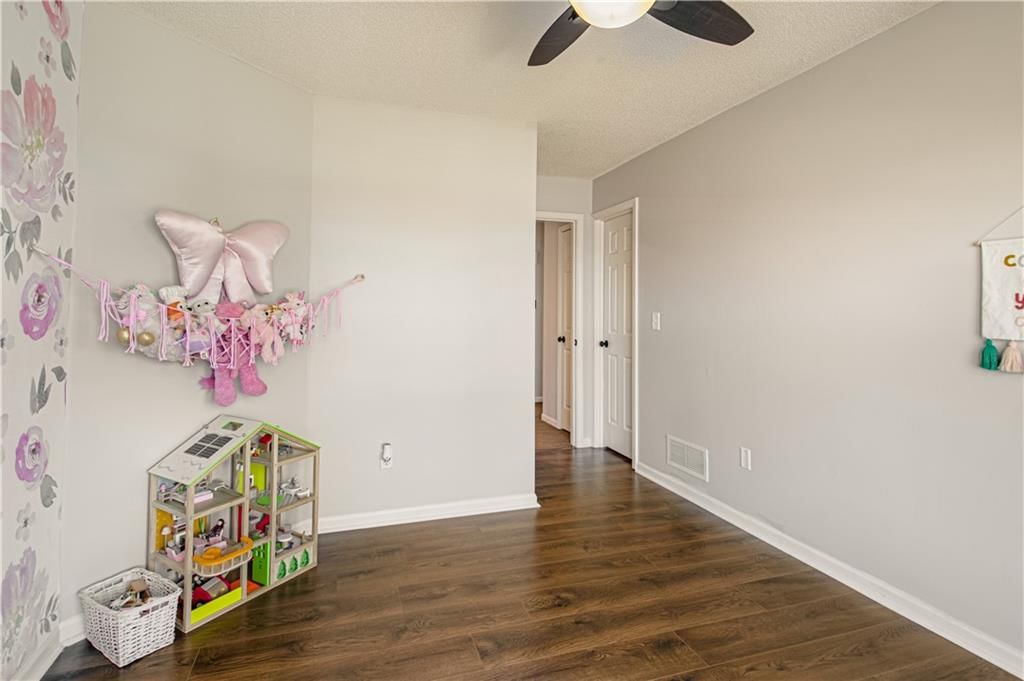 15729 Maple Street — photo 18