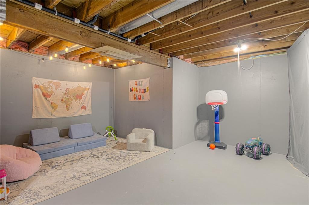 15729 Maple Street — photo 24