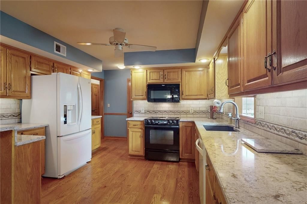 105 Toucan Street — photo 19