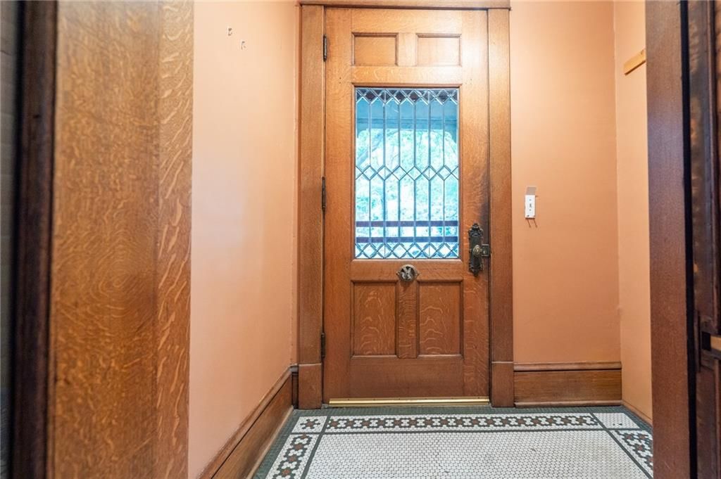734 Indiana Street — photo 8