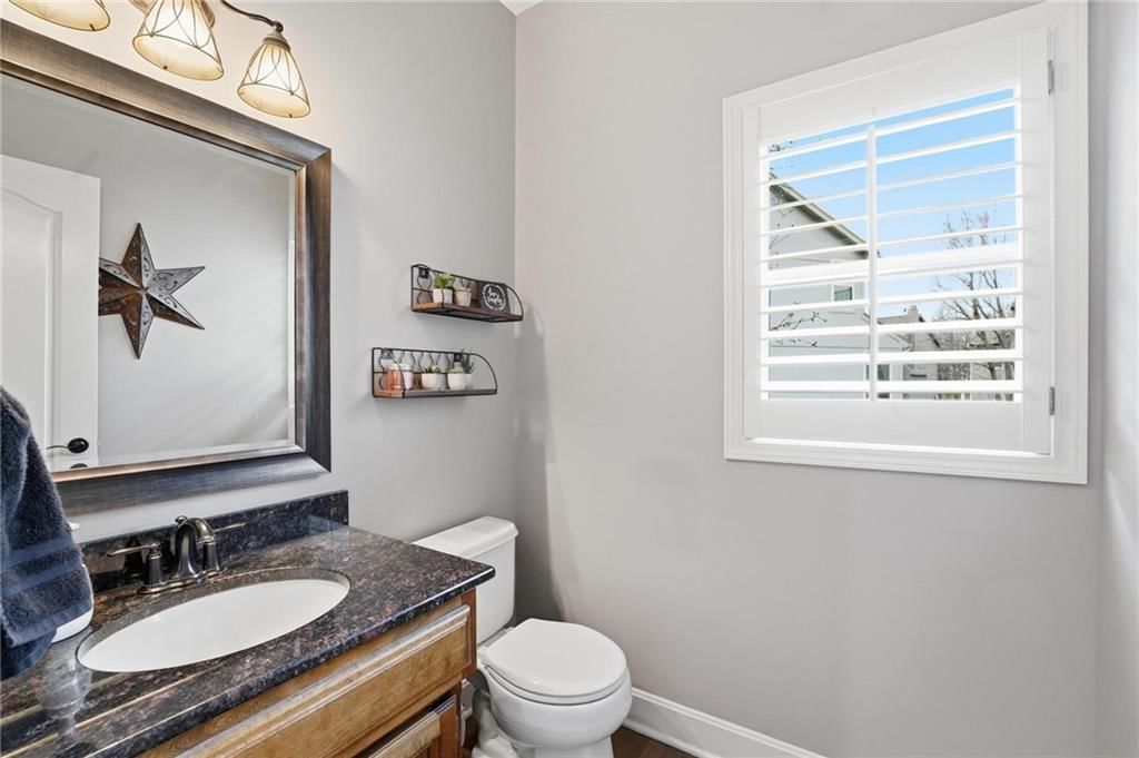 15708 Linden Street — photo 27