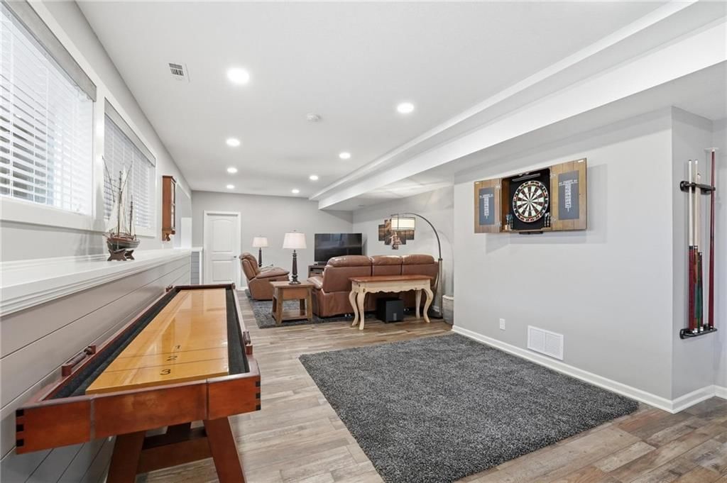 15708 Linden Street — photo 73