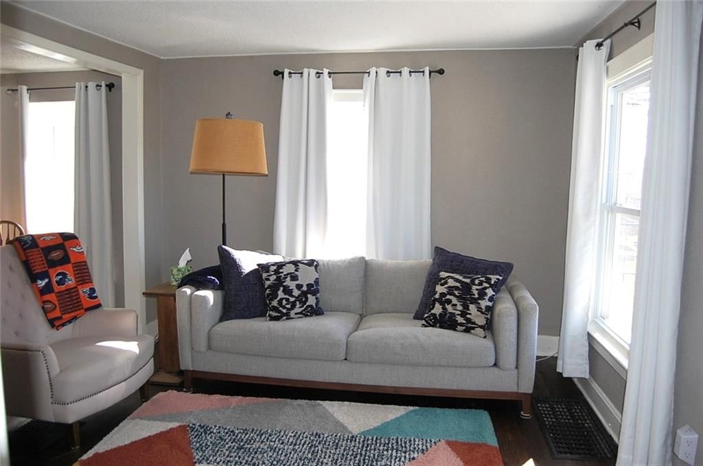 1726 Freeman Avenue — photo 3