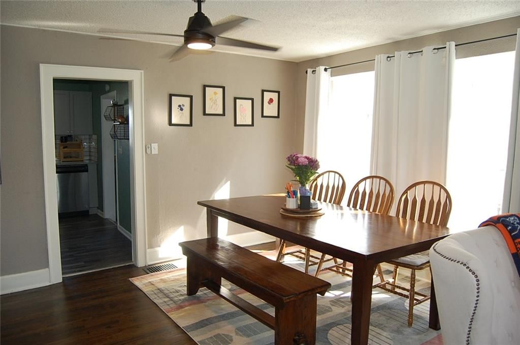 1726 Freeman Avenue — photo 9