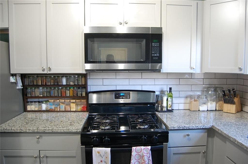 1726 Freeman Avenue — photo 13